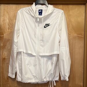 Nike White Utility Jacket with Adjustable Fit